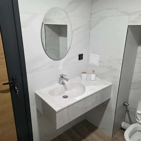 Mirror Здравен курорт Смолян